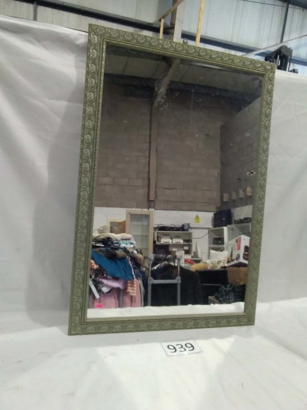 lot 939 large framed mirror 28″ x 39″ - Image 2