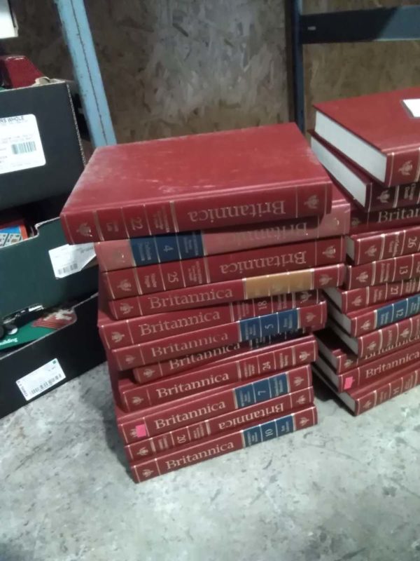 lot 940 Britannica encyclopedias, etc. - Image 2