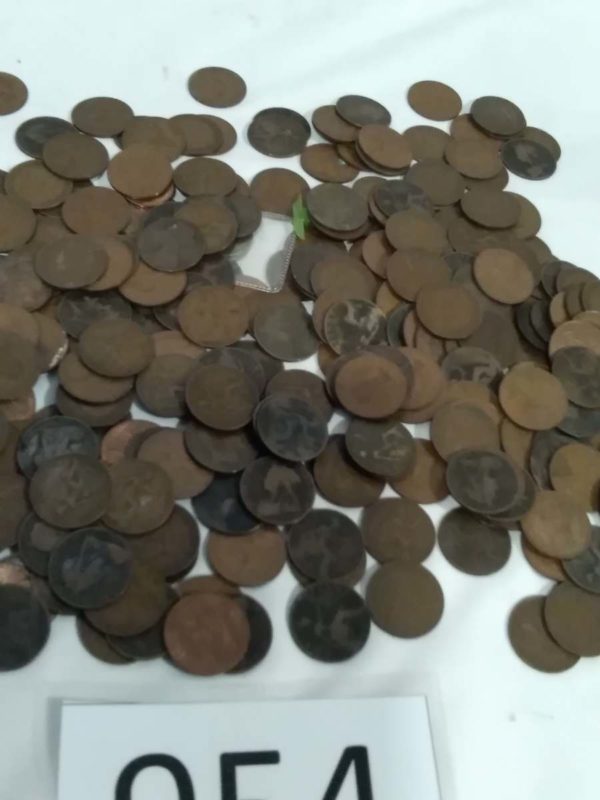 lot 954 quantity of old pennies - Image 4