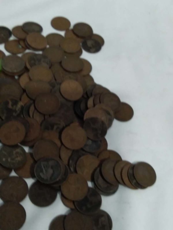 lot 954 quantity of old pennies - Image 3