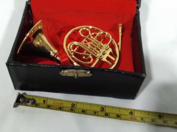 lot 004 miniature cased brass horn - Image 4