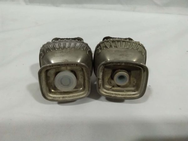 lot 006 silver plated salt & pepper pots made in England - Image 4