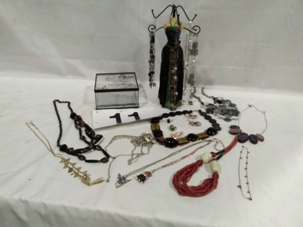 lot 011 Costume jewellery & stand