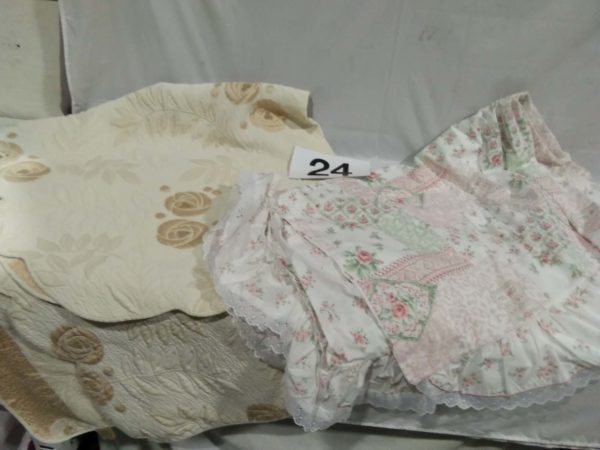 lot 024 floral quilt cover & throw