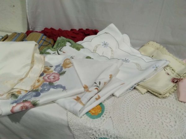 lot 025 polo shirt, Laura Ashley material, vintage baby dresses, crochet cloth, beach mats, etc. - Image 5