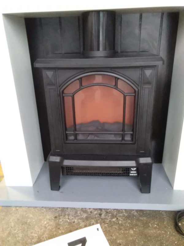 lot 027 electric fire with surround - Image 6