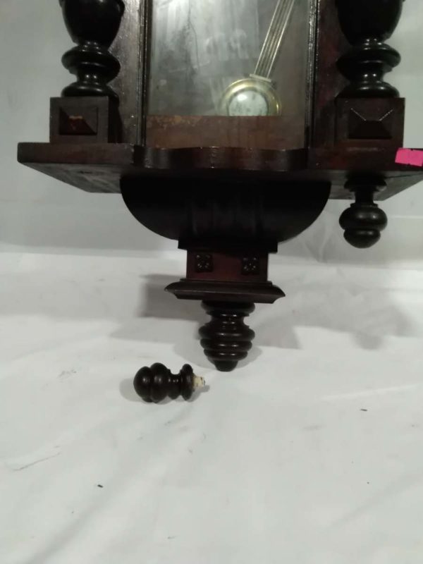 lot 029 wooden cased wall clock with key - Image 5