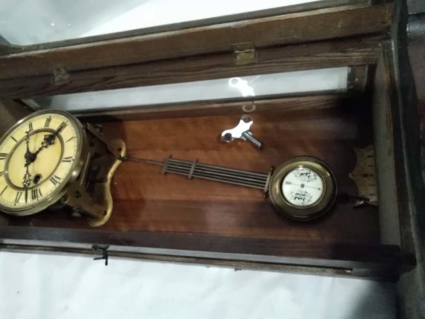 lot 029 wooden cased wall clock with key - Image 4