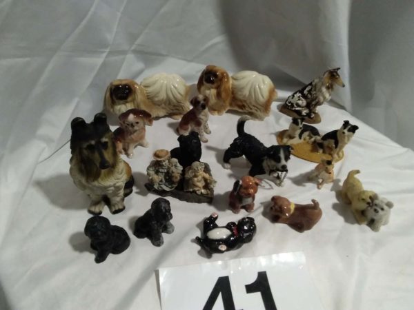 lot 041 dog themed ornaments - Image 3