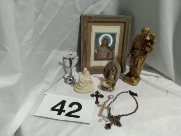 lot 042 religious items  inc necklaces