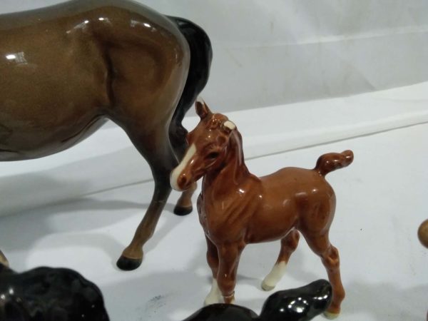 lot 058 5x Beswick horses ( some damage) - Image 5