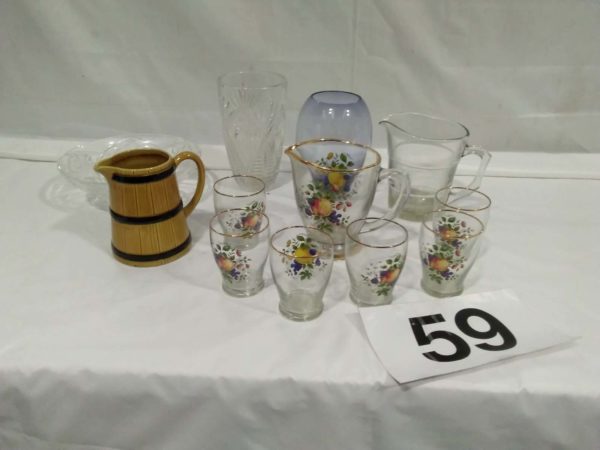 lot 059 retro lemonade jug & glasses plus other glass ware - Image 2