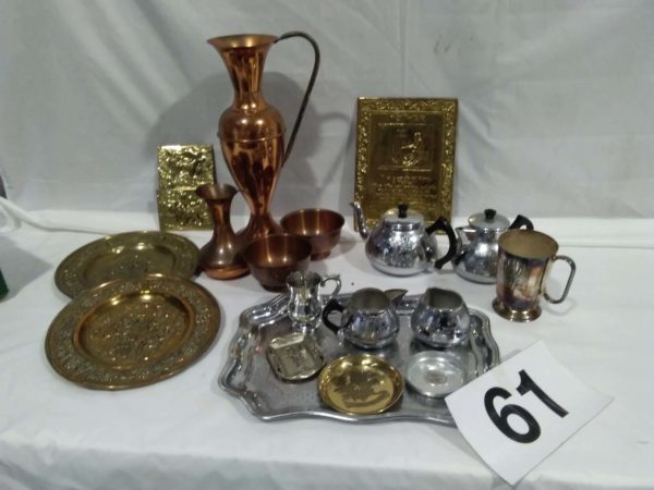 lot 061 assorted metal ware - Image 2