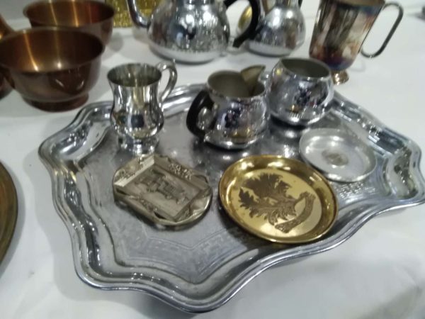 lot 061 assorted metal ware - Image 4