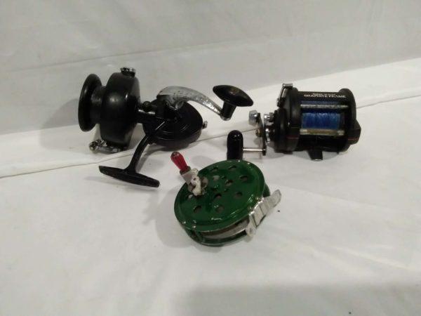 lot 065 3x fishing reels working