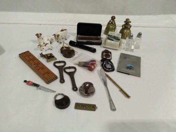 lot 073 mixed curios, propelling pencil, corona bottle openers, letter opener etc