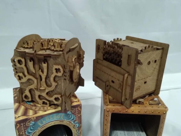 lot 075 2x clue box escape room games - Image 5