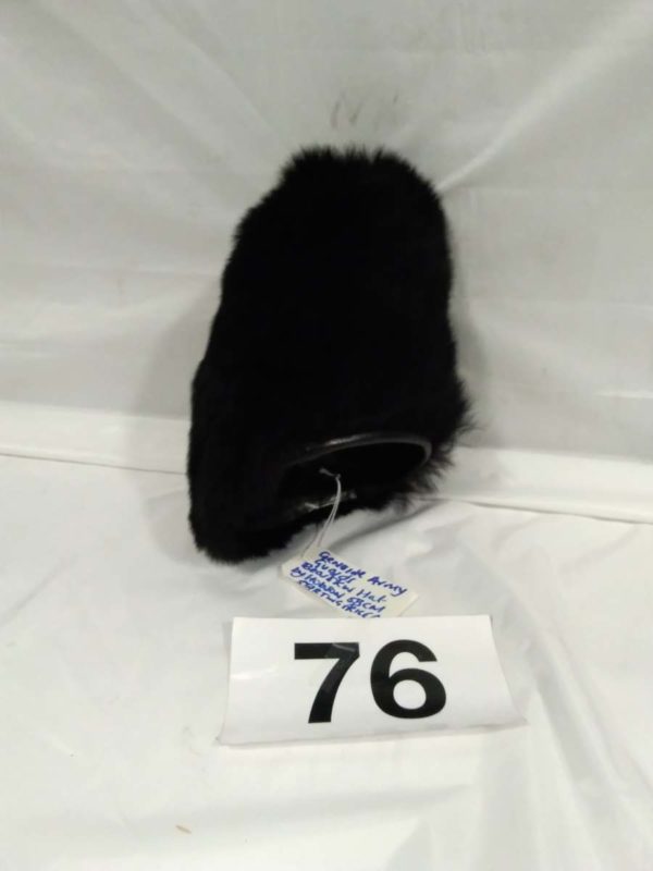 lot 076 Genuine Army guards Bear skin hat By Hobson 58cm - Image 2