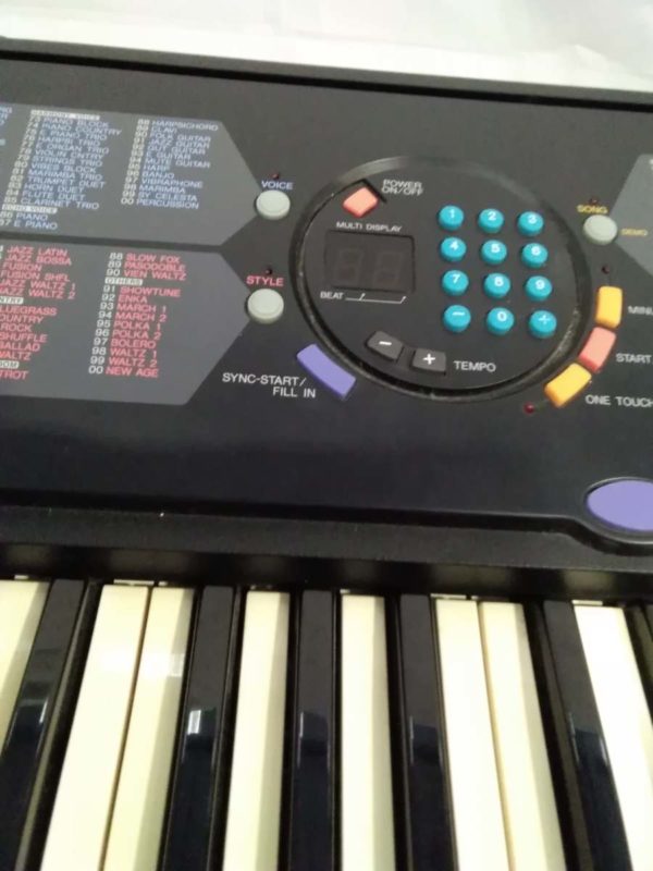 lot 078 Yamaha PSR-180 keyboard - Image 7