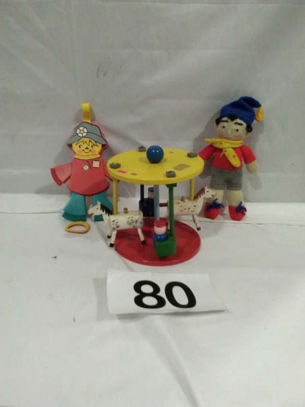 lot 080 1970’s wooden carousal, knitted Noddy, 1978 Fisher price toy,1980’s Noddy soft toy paly set - Image 16