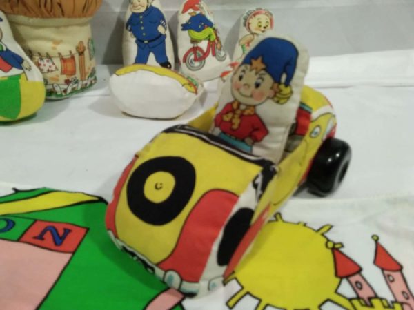 lot 080 1970’s wooden carousal, knitted Noddy, 1978 Fisher price toy,1980’s Noddy soft toy paly set - Image 4