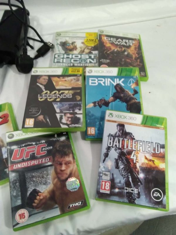 lot 082 Xbox 360, power lead & games - Image 5