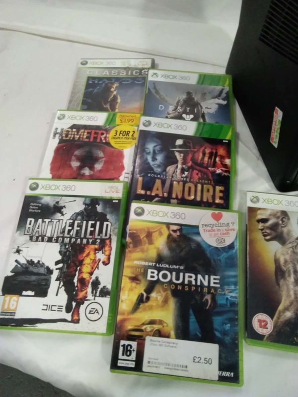 lot 082 Xbox 360, power lead & games - Image 4