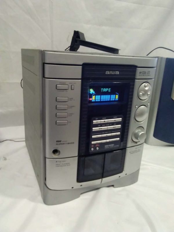 lot 083 Aiwa hi-fi system - Image 6