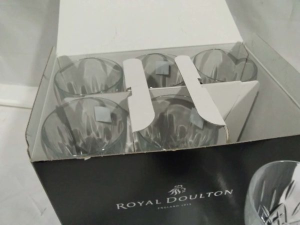 lot 104 boxed Royal Doulton crystal wine glasses x6 - Image 3