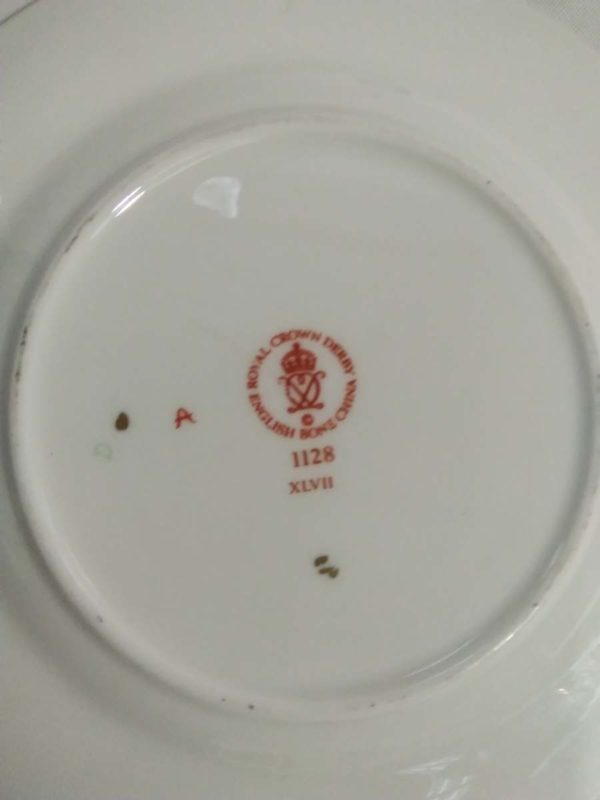 lot 112 Royal Crown Derby plate 16cm diameter - Image 3