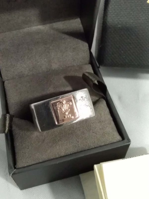 lot 117 sterling silver & Rose gold Clogau WRU Grand Slam champions 2012 Gents Ring - Image 7