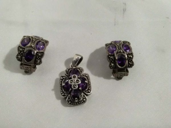 lot 128 vintage sterling silver marcasite earring & pendant set