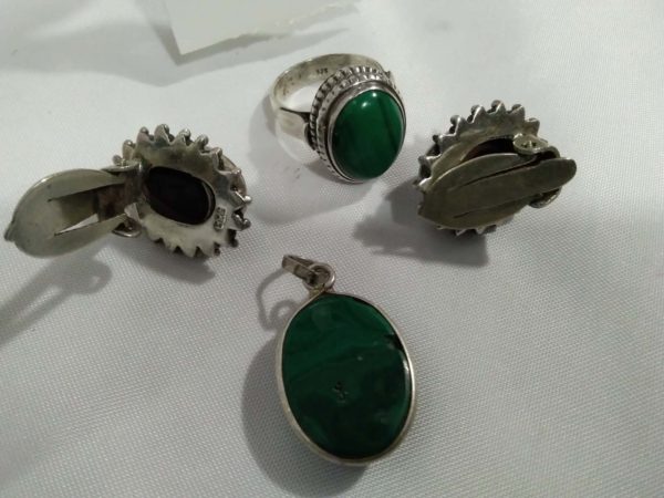 lot 129 vintage sterling silver & malachite jewellery set - Image 3