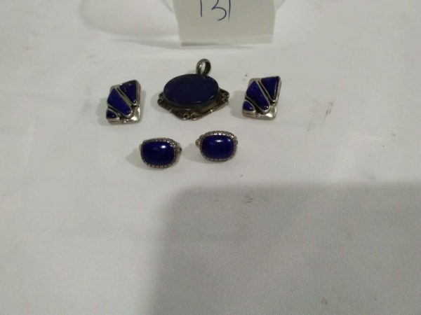 lot 131 attractive sterling silver lapis lazuli pendant & earrings - Image 2