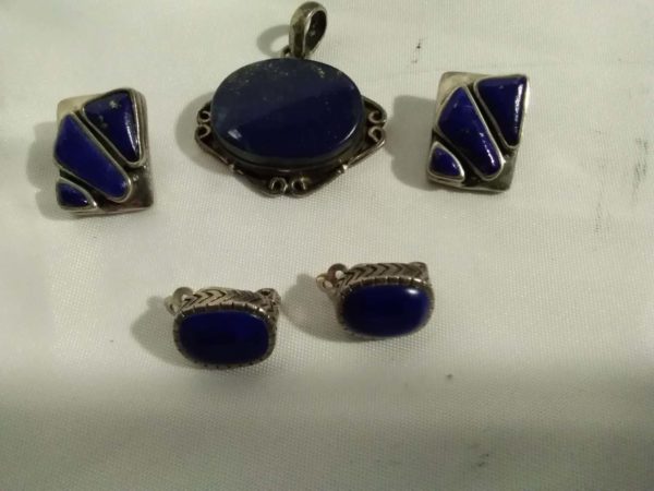 lot 131 attractive sterling silver lapis lazuli pendant & earrings - Image 4