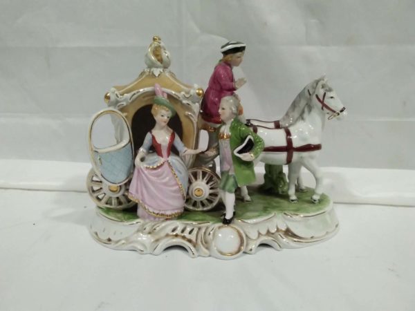 lot 152 Porcelain horse & carriage ornament by Bond Design Japan