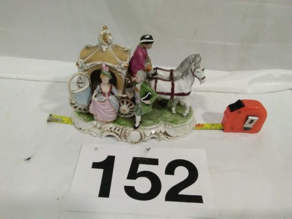 lot 152 Porcelain horse & carriage ornament by Bond Design Japan - Image 4