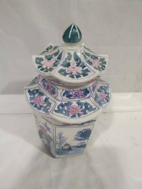 lot 156 oriental design pagoda ginger jar - Image 2