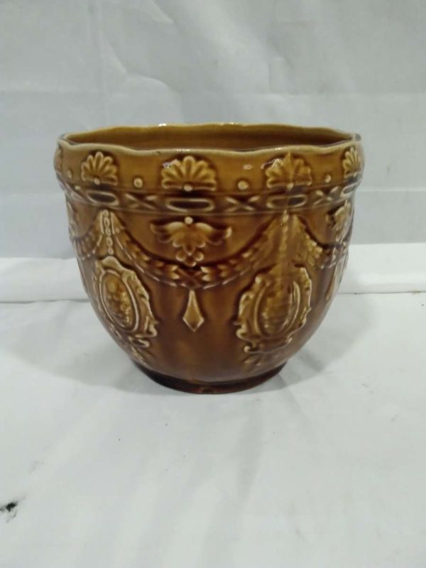 lot 157 glazed flower pot No 5A Douglas Made in England