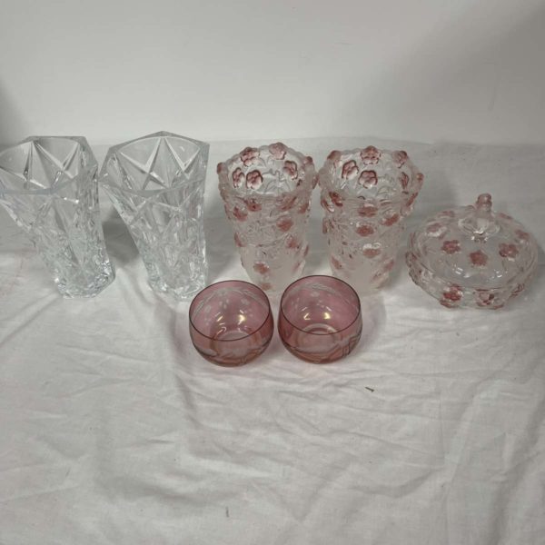 Lot NT 1062 – Crystal Vases + Misc