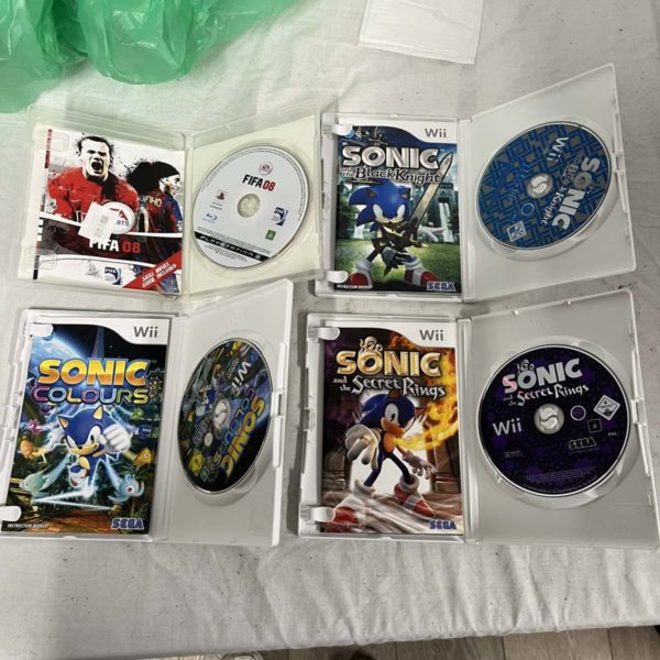 Lot 1090 – Wii + PS3 Games x4 Sonic Fifa (Fforestfach collection) - Image 2