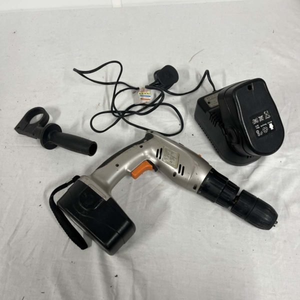 Lot MW1107 – 18V Battery Drill + Charger (Collection Fforestfach)