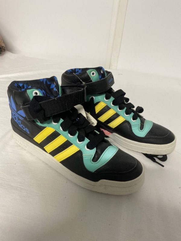 LOT 1040-ADIDAS HIGH TOPS SIZE UK 8.5 WITH TAGS - Image 3