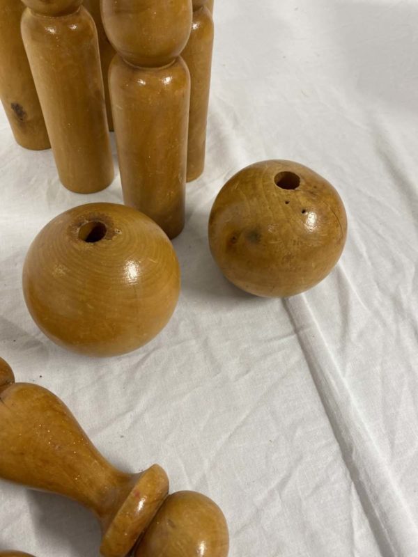 MW1002-WOODEN BOWLING SKITTLES AS FOUND WITH TWO BALLS - Image 2