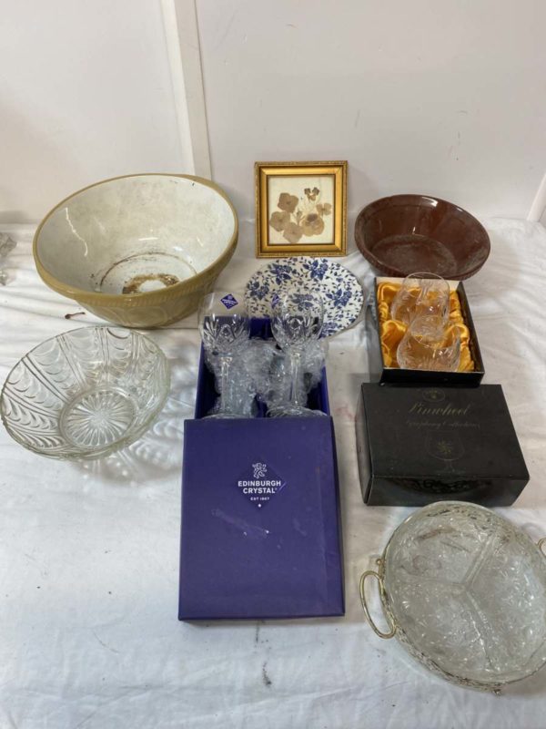 LOT LH1013-MIXED LOT INC CRYSTAL GLASSES