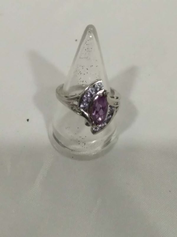 lot 168 sterling silver ring with amethyst size  P