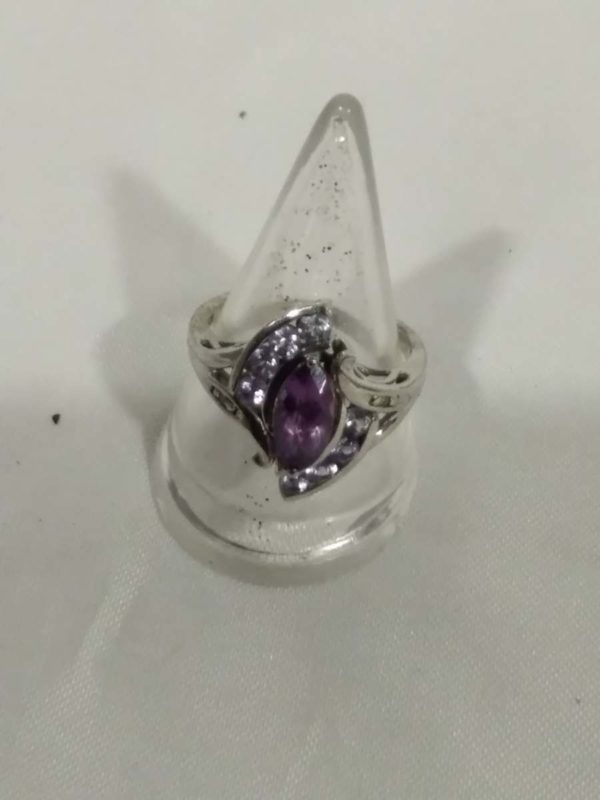 lot 168 sterling silver ring with amethyst size  P - Image 2