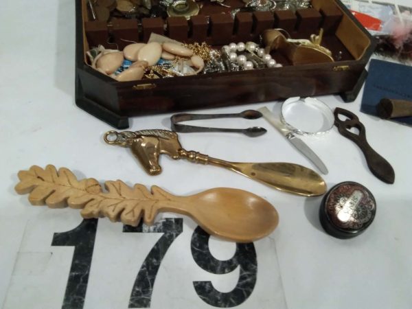 lot 179 cutlery box and curios - Image 2