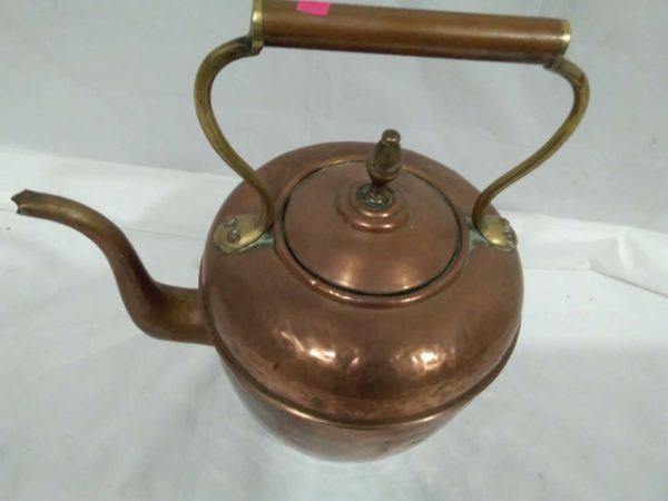 lot 183 large copper kettle - Image 2