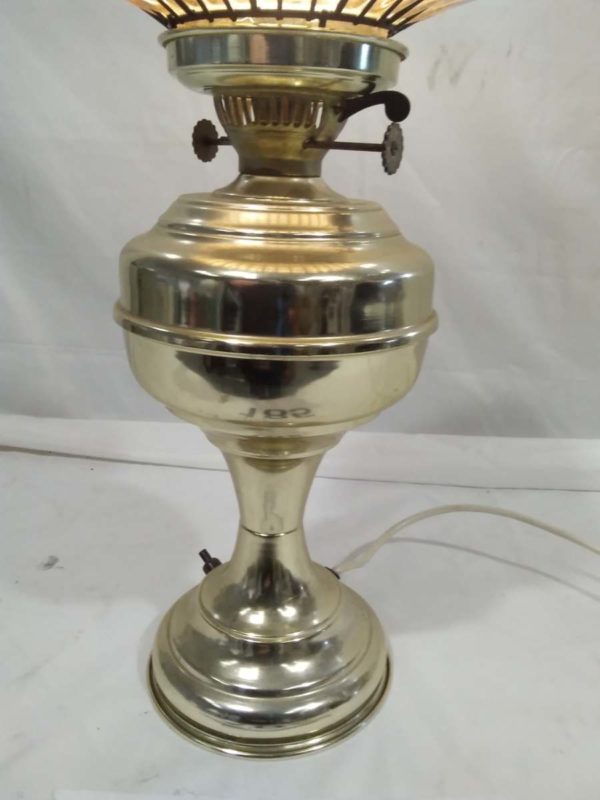 lot 185 electric lamp with shade - Image 6